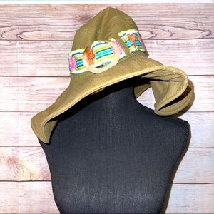 Vintage hippie canvas bucket hat with detailed band